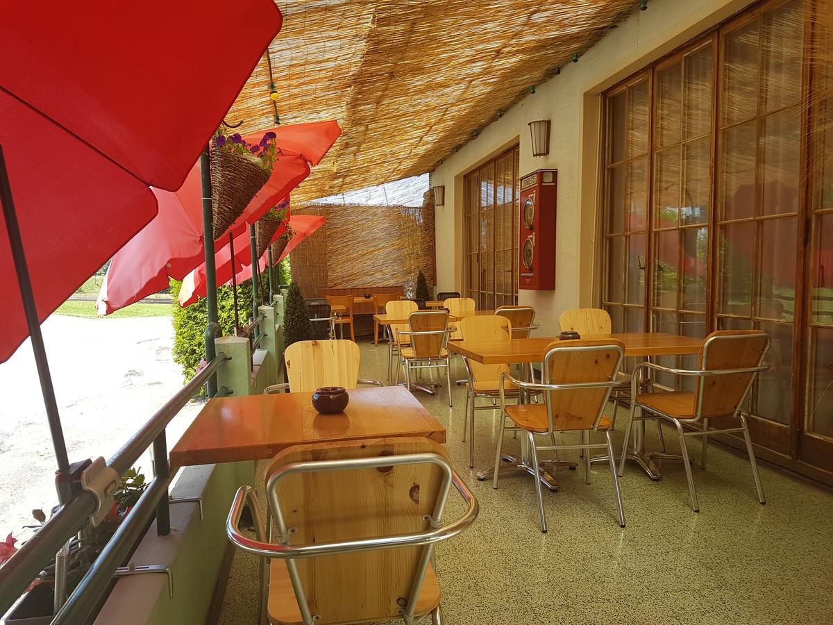 Hotel De La Gare, Vendlincourt מראה חיצוני תמונה